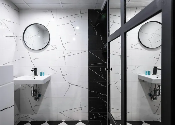 Art-inspired Flat With Private Garage Apartament Sofia